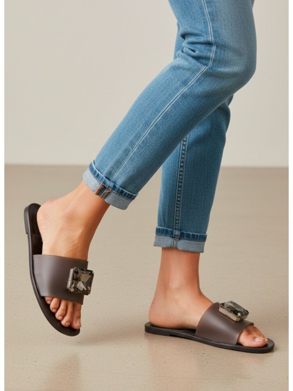 Shoe Republic LA Black Slides With Large Crystal Embellishments Perfect For Casu